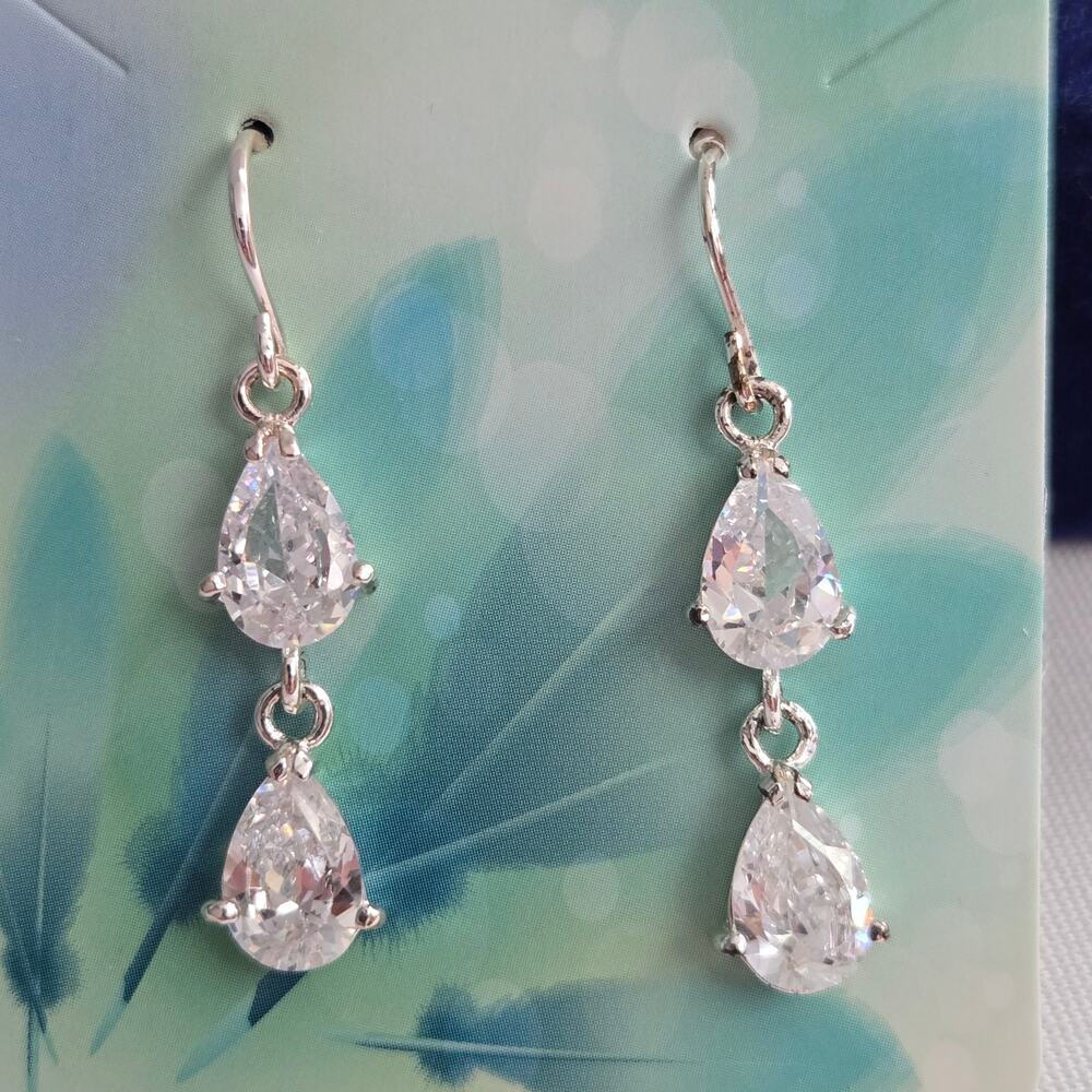Vintage Cubic Zirconia Wedding Tear Drop Silver Tone Fish Hook Dangle Earrings
